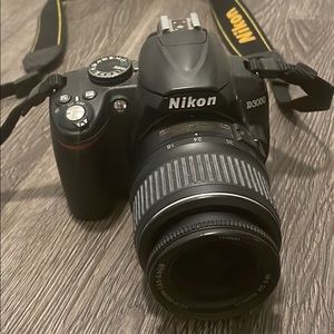 Nikon D3000